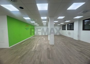 Stanza vuota - Office VIA UGO FOSCOLO
 
23, Agrate Brianza - photo 4