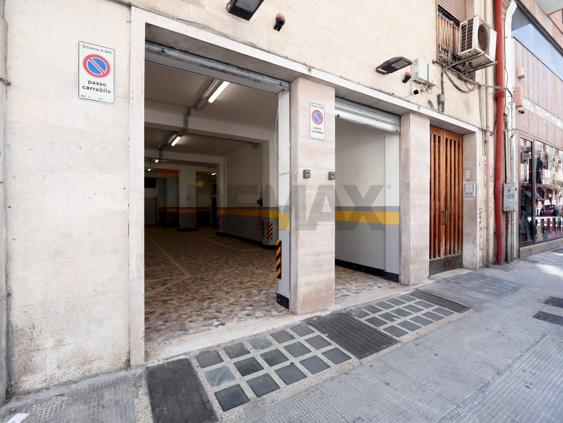 Edificio all\'aperto - Box Via Marcello Celentano
 
9 - 9/A, Bari - foto 2