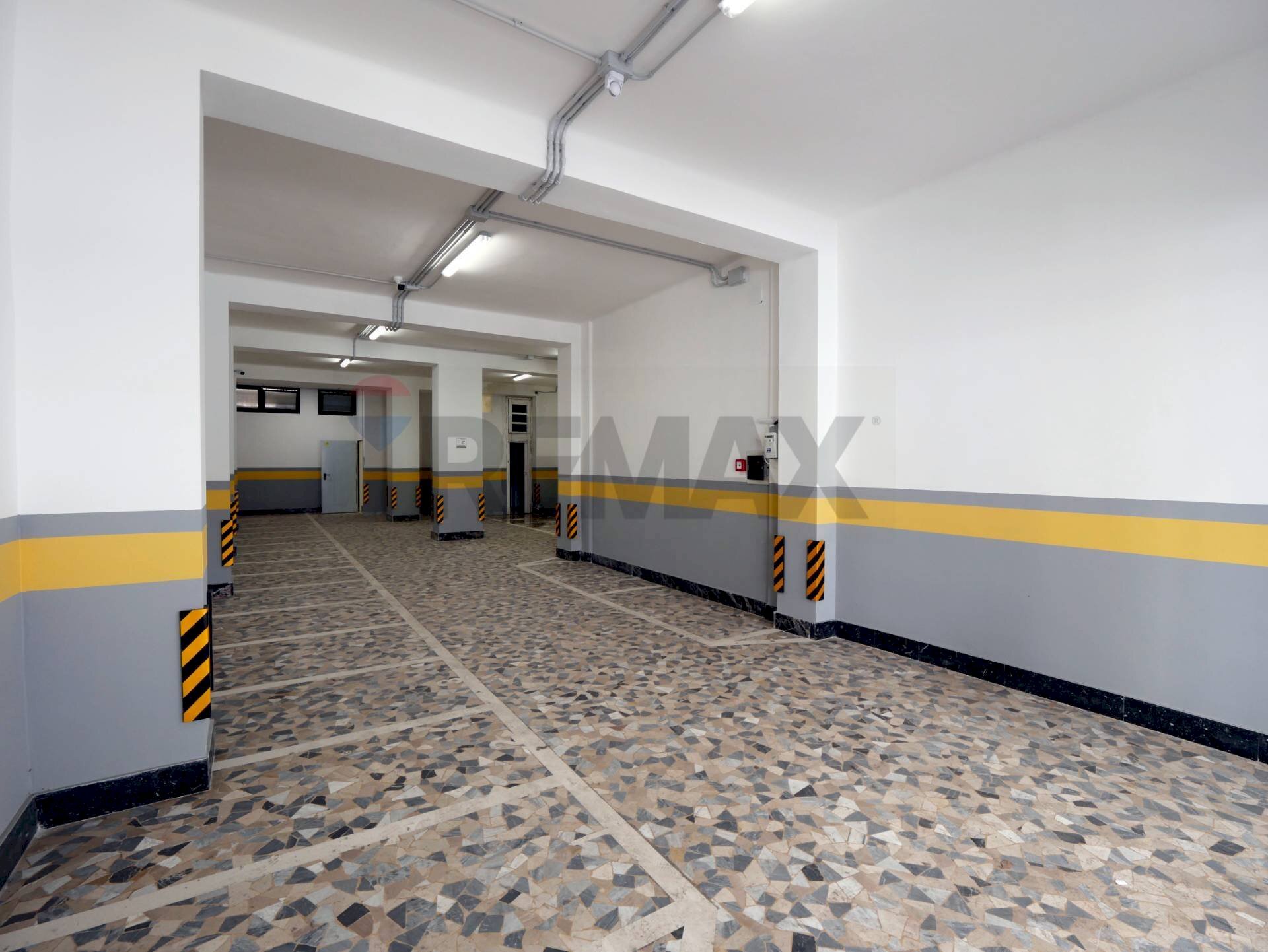 Parcheggio - Box Via Marcello Celentano
 
9 - 9/A, Bari - foto 1