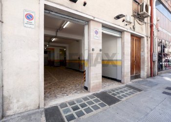 Edificio all\'aperto - Box Via Marcello Celentano
 
9 - 9/A, Bari - foto 2