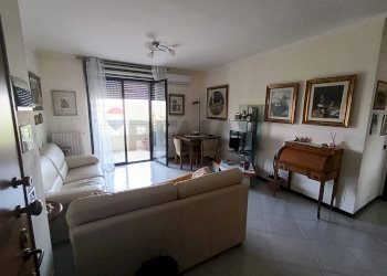 Soggiorno - Quadrilocale Via Rocco Di Cillo
 
16, Bari - foto 3