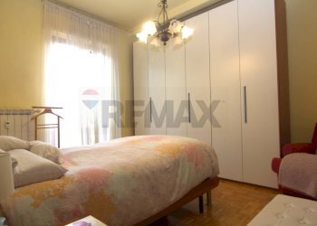 Camera / camera da letto - Trilocale viale aguggiari
 
249, Varese - foto 15