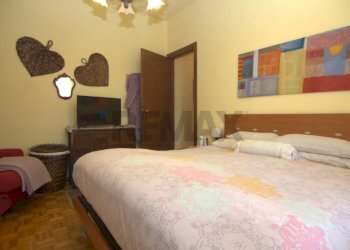 Camera / camera da letto - Trilocale viale aguggiari
 
249, Varese - foto 16