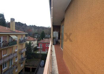 Balcone - Trilocale viale aguggiari
 
249, Varese - foto 33