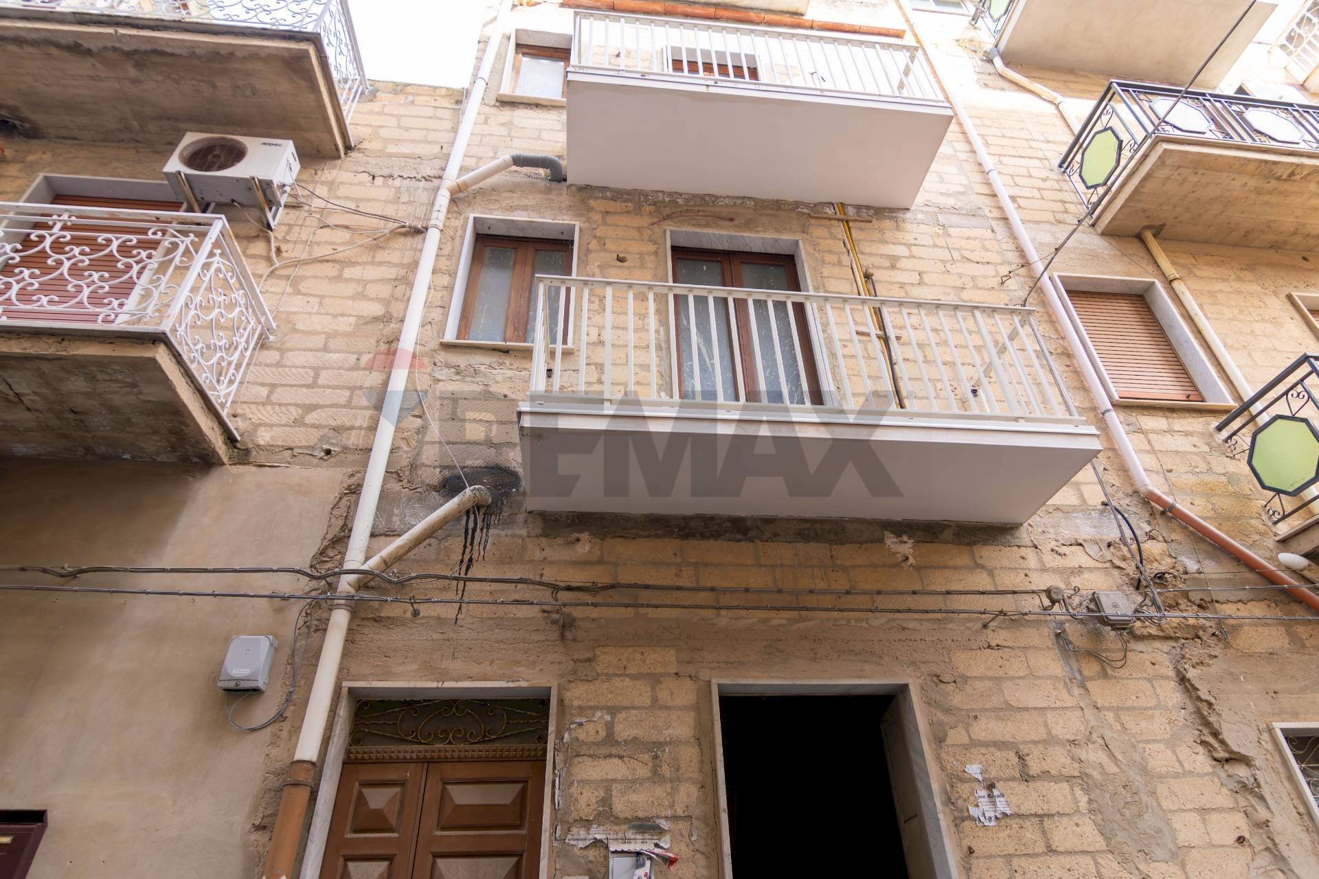 Edificio all\'aperto - Independent house Via Luigi Cadorna
 
45/47, Niscemi - photo 1