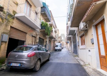 Edificio all\'aperto - Casa indipendente Via Luigi Cadorna
 
45/47, Niscemi - foto 5