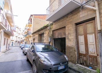 Edificio all\'aperto - Casa indipendente Via Luigi Cadorna
 
45/47, Niscemi - foto 6