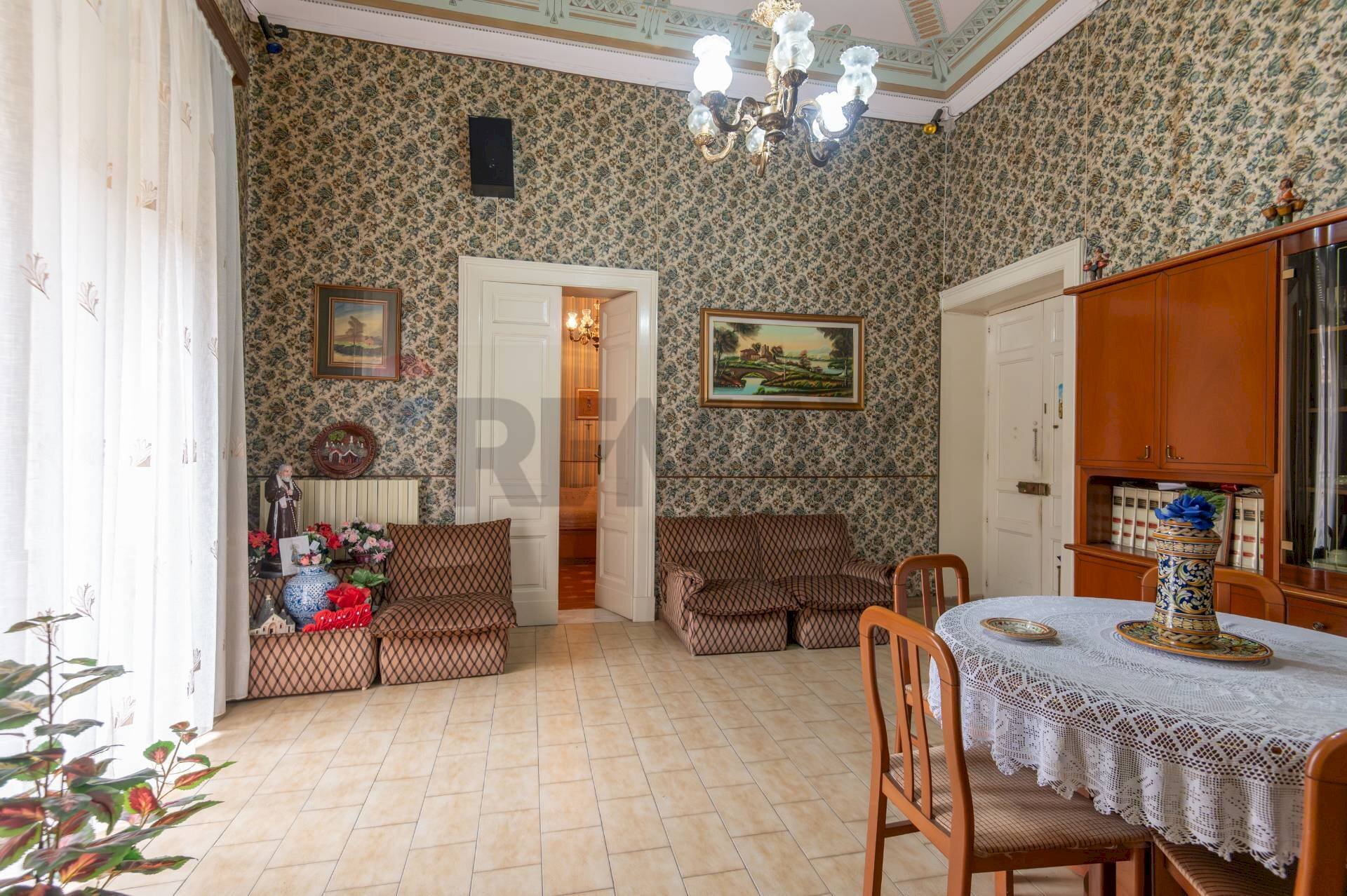 Sala da pranzo - Trilocale via Luigi sturzo
 
128, Caltagirone - foto 1