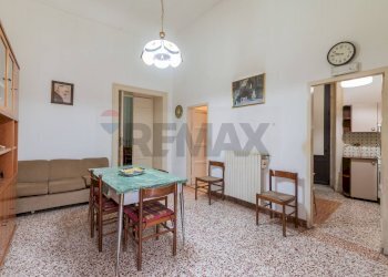 Sala da pranzo - Trilocale via Luigi sturzo
 
128, Caltagirone - foto 15