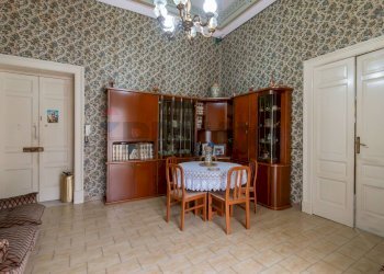 Sala da pranzo - Trilocale via Luigi sturzo
 
128, Caltagirone - foto 20