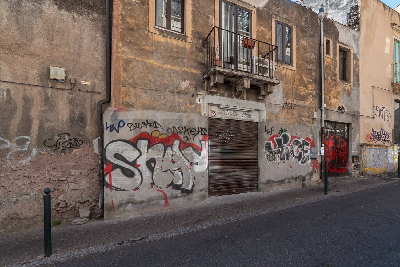 Edificio all\'aperto - Laboratory via  teatro greco
 
3, Catania - photo 2