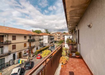 Balcone - Trilocale Via Tremestieri
 
15, Mascalucia - foto 15