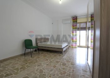 Camera / camera da letto - Quadrilocale Via Randazzo
 
5, Catania - foto 4