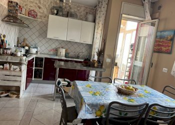 Cucina - Appartamento Viale dei Platani
 
105, Paterno - foto 4