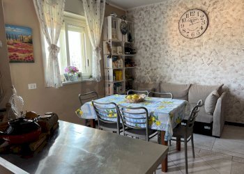 Sala da pranzo - Appartamento Viale dei Platani
 
105, Paterno - foto 5