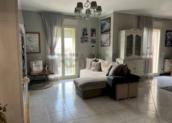 Soggiorno - Appartamento Viale dei Platani
 
105, Paterno - foto 20