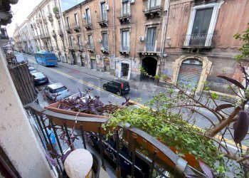 Edificio all\'aperto - Quadrilocale Via Buonaiuto
 
5, Catania - foto 32