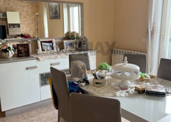 Sala da pranzo - Appartamento Viale dei Platani
 
105/D, Paterno - foto 15