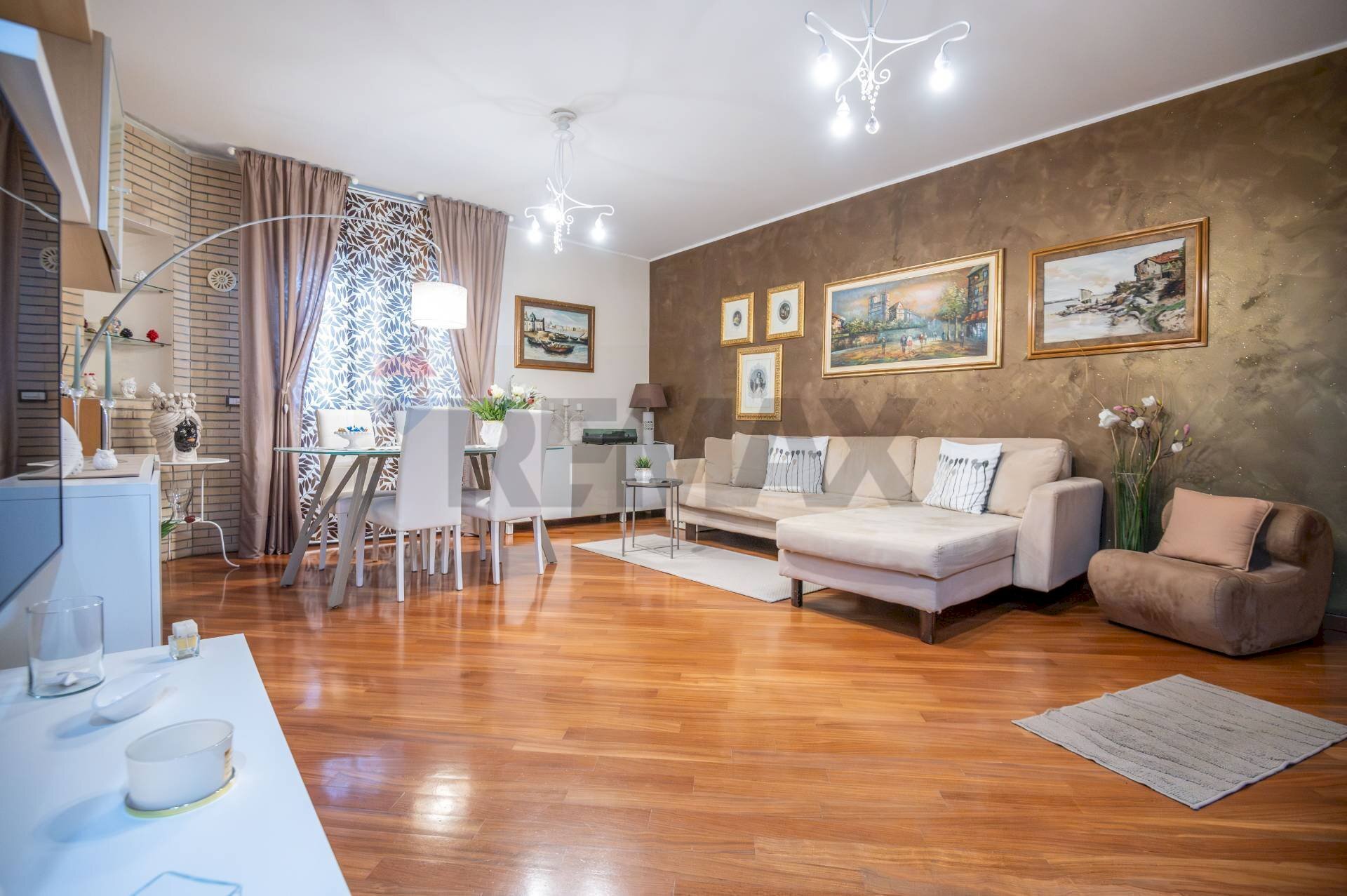 Sala da pranzo - Appartamento Via Mario Scelba
 
18, Caltagirone - foto 1