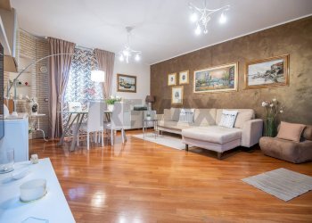 Sala da pranzo - Appartamento Via Mario Scelba
 
18, Caltagirone - foto 1