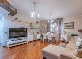 Sala da pranzo - Appartamento Via Mario Scelba
 
18, Caltagirone - foto 5