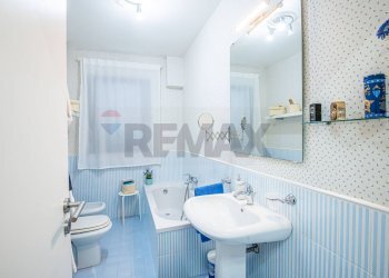 Bagno - Appartamento Via Mario Scelba
 
18, Caltagirone - foto 26