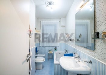 Bagno - Appartamento Via Mario Scelba
 
18, Caltagirone - foto 27