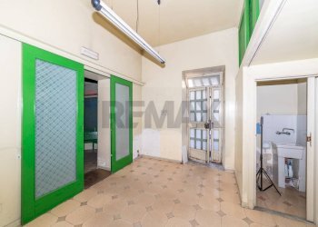 Terrazza - Negozio Via Fiume
 
28, Paterno - foto 1