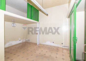 Stanza vuota - Negozio Via Fiume
 
28, Paterno - foto 7