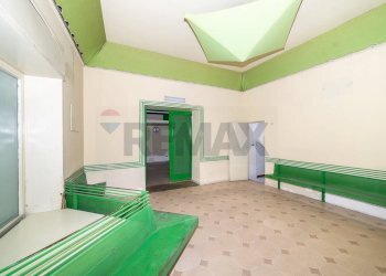 Terrazza - Negozio Via Fiume
 
28, Paterno - foto 16