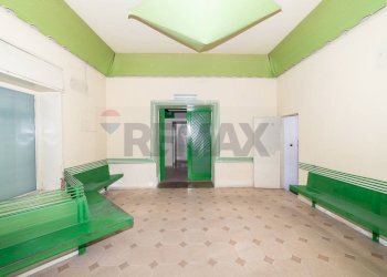 Ricezione / Lobby - Negozio Via Fiume
 
28, Paterno - foto 17