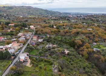 Vista delle montagne - Casa semi indipendente Contrada Sciarelle
 
15, Piedimonte Etneo - foto 21