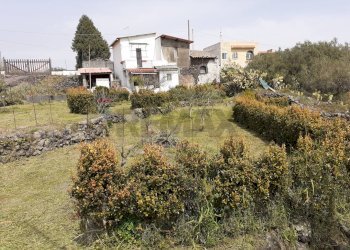 Casa all\'aperto - Casa semi indipendente Contrada Sciarelle
 
15, Piedimonte Etneo - foto 1