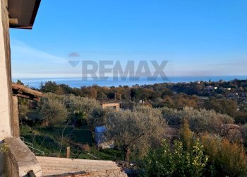 Vista delle montagne - Casa semi indipendente Contrada Sciarelle
 
15, Piedimonte Etneo - foto 40