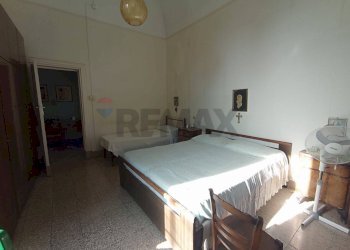 Camera / camera da letto - Trilocale Via Santa Margherita
 
6, Paterno - foto 5