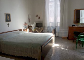 Camera / camera da letto - Trilocale Via Santa Margherita
 
6, Paterno - foto 13