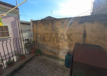 Terrazza - Trilocale Via Santa Margherita
 
6, Paterno - foto 16