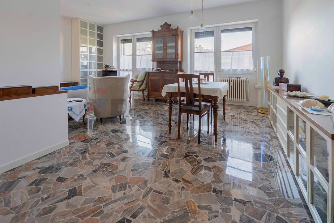 Sala da pranzo - Four-room apartment VIA PIRANESI
 
26, Milano - photo 2