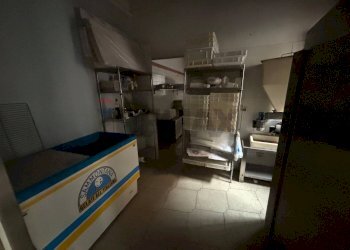 Bagno - Locale Commerciale via maria santissima della provvidenza
12, Giarre - foto 24