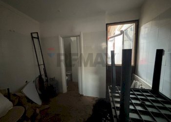 Camera / camera da letto - Locale Commerciale via maria santissima della provvidenza
12, Giarre - foto 34