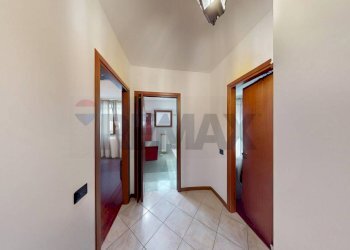 Hall / corridoio - Trilocale via Roggia Arzona
 
1, Cernusco sul Naviglio - foto 29