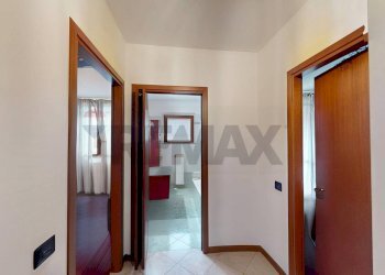 Hall / corridoio - Trilocale via Roggia Arzona
 
1, Cernusco sul Naviglio - foto 30