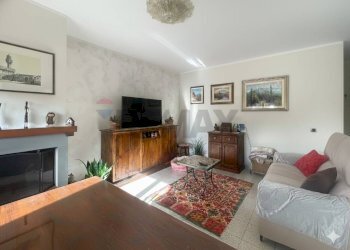 Soggiorno - Appartamento VIA GIORGIO AMENDOLA
5, Bucine - foto 3