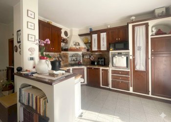 Cucina - Appartamento VIA GIORGIO AMENDOLA
5, Bucine - foto 4