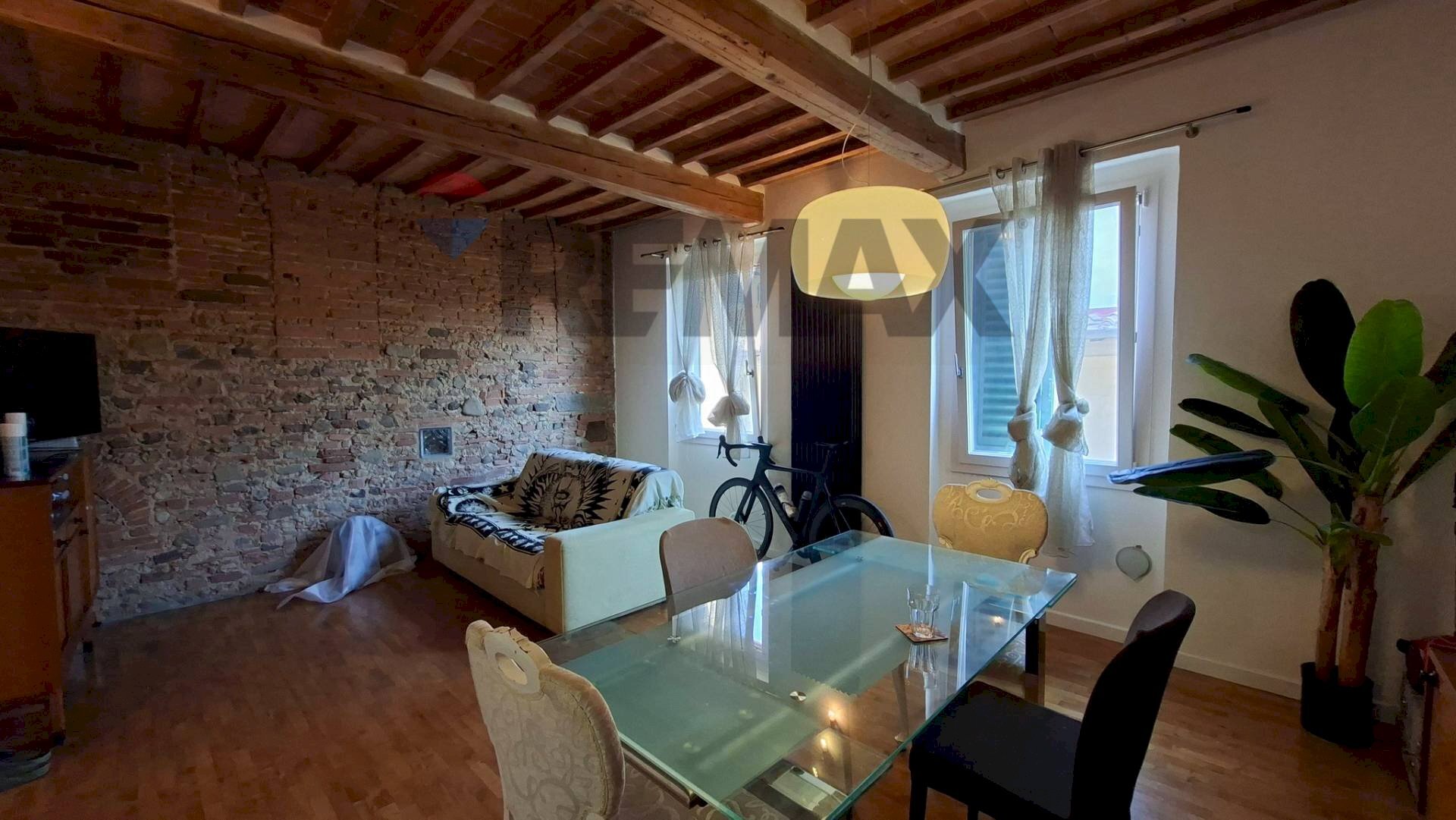 Sala da pranzo - Quadrilocale via Alberti
 
84, San Giovanni Valdarno - foto 1