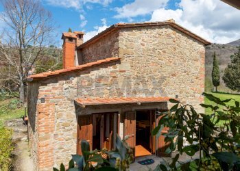 Casa all\'aperto - Agriturismo Strada Comunale di Pulicciano
120, Castelfranco Piandiscò - foto 5