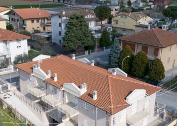 Edificio all\'aperto - Three-room apartment via po
 
1113, Ostra - photo 7