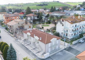 Edificio all\'aperto - Three-room apartment via po
 
1113, Ostra - photo 10