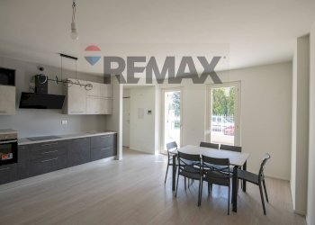 Sala da pranzo - Three-room apartment via po
 
1113, Ostra - photo 26