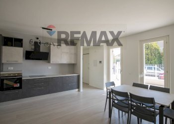 Sala da pranzo - Three-room apartment via po
 
1113, Ostra - photo 27